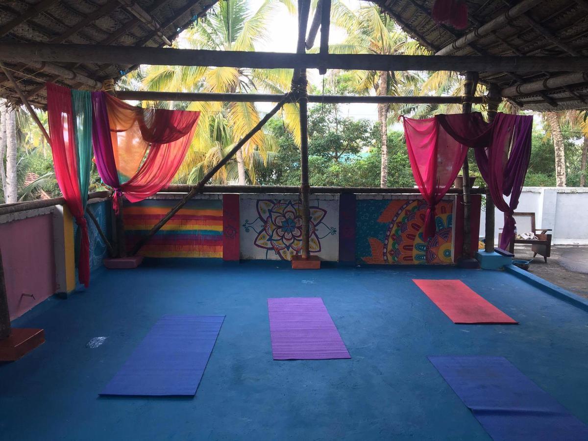 Mk Gardens Surf & Yoga House Hotel Varkala Kültér fotó